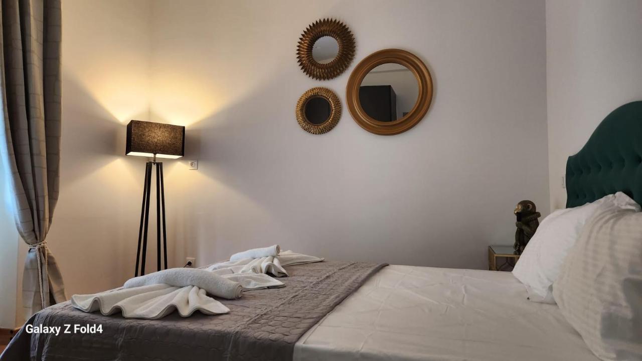 De Lenco 4 * Athene